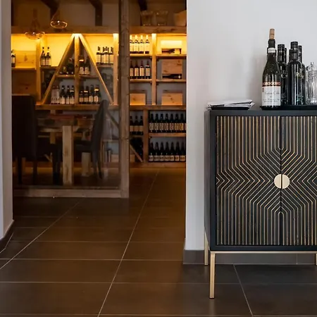 ベッド・アンド・ブレックファスト Casa Corsetti - E Ristorante 4*